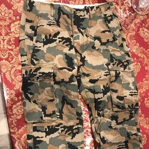 Men’s Levi camouflage pants